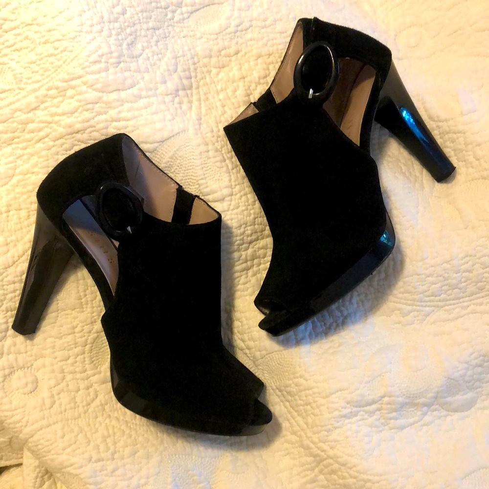Westies size 8.5 black booties